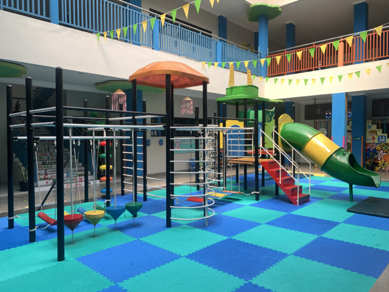 INDOOR PLAYGROUND(1)