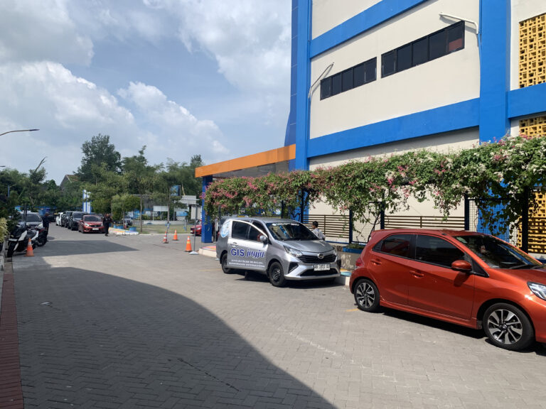 PARKIR ANTAR JEMPUT