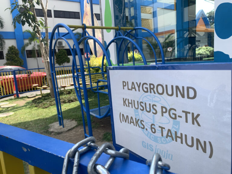 PLAYGROUND OUTSIDE