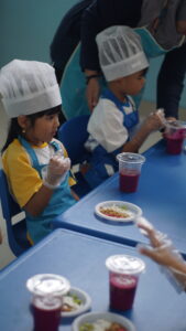 Siswa bersemangat mengikuti kegiatan Fun Cooking (Foto/Humas GIS 3 Jogja)