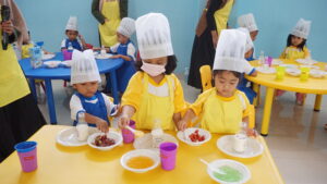 Momen Keseruan saat Kegiatan Fun Cooking Playgroup GIS 3 Jogja (Dokumentasi GIS 3 Jogja)