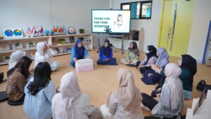 Suasana Kelas Montessori Parents bersama Ms. Lili dan Ms. Friska