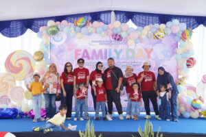 Para pemenang memperoleh hadiah sebagai bentuk apresiasi